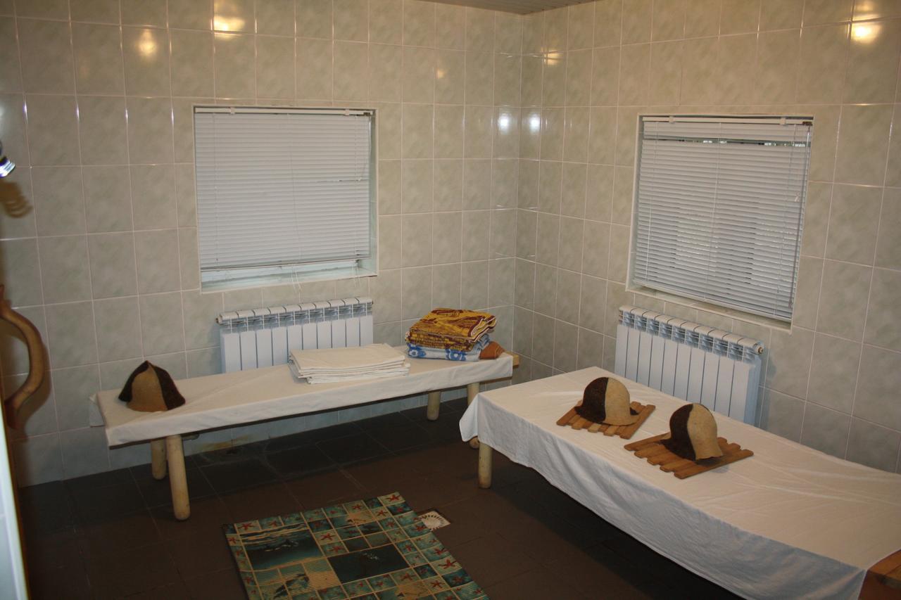 Belovezhskaya Pushcha Hotel Complex Zharkovshina Buitenkant foto