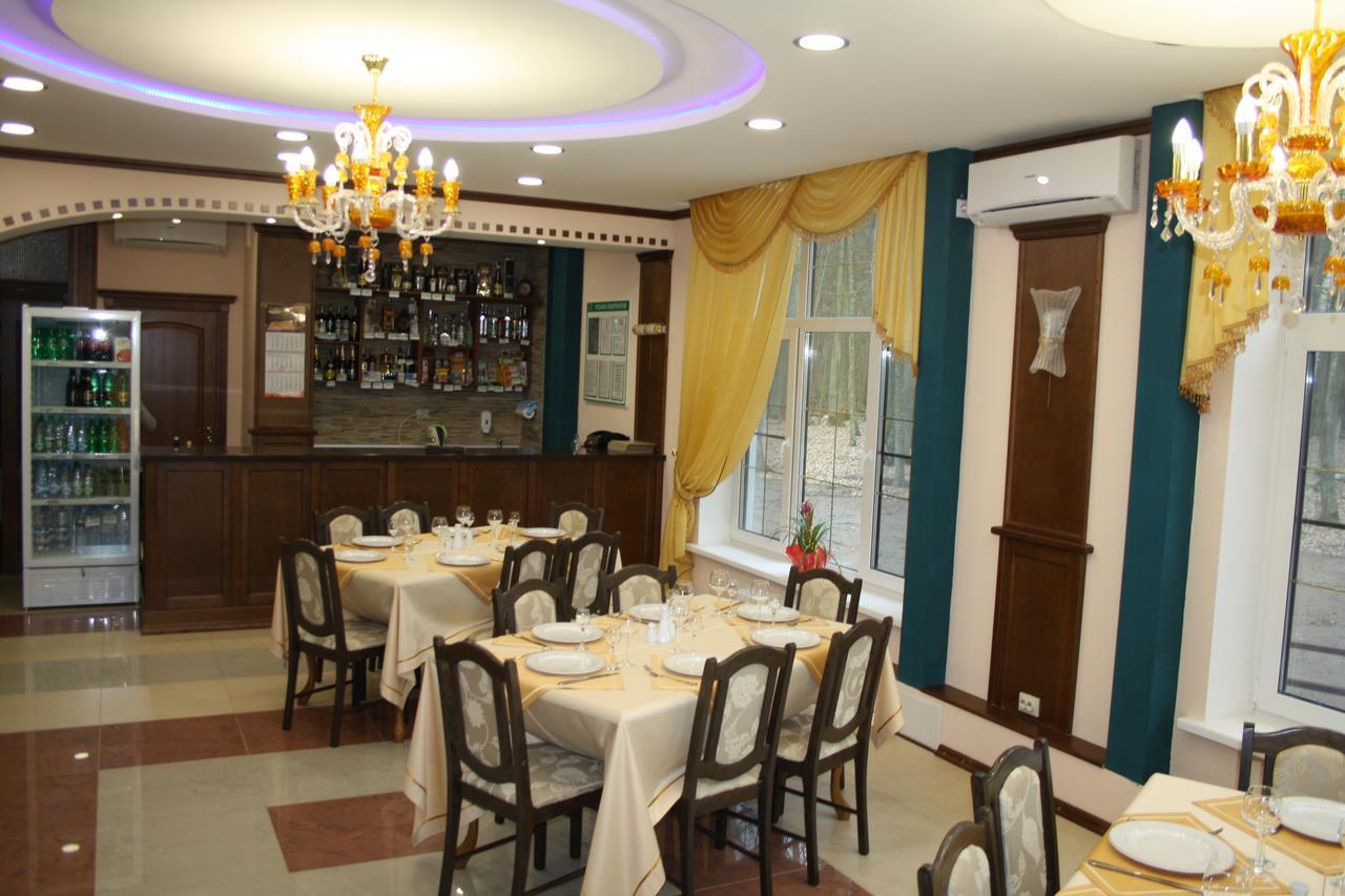 Belovezhskaya Pushcha Hotel Complex Zharkovshina Buitenkant foto