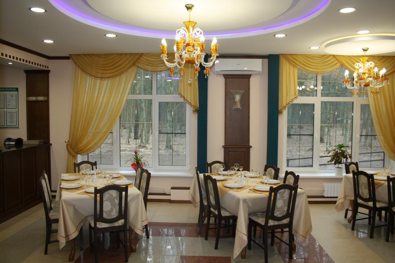 Belovezhskaya Pushcha Hotel Complex Zharkovshina Buitenkant foto