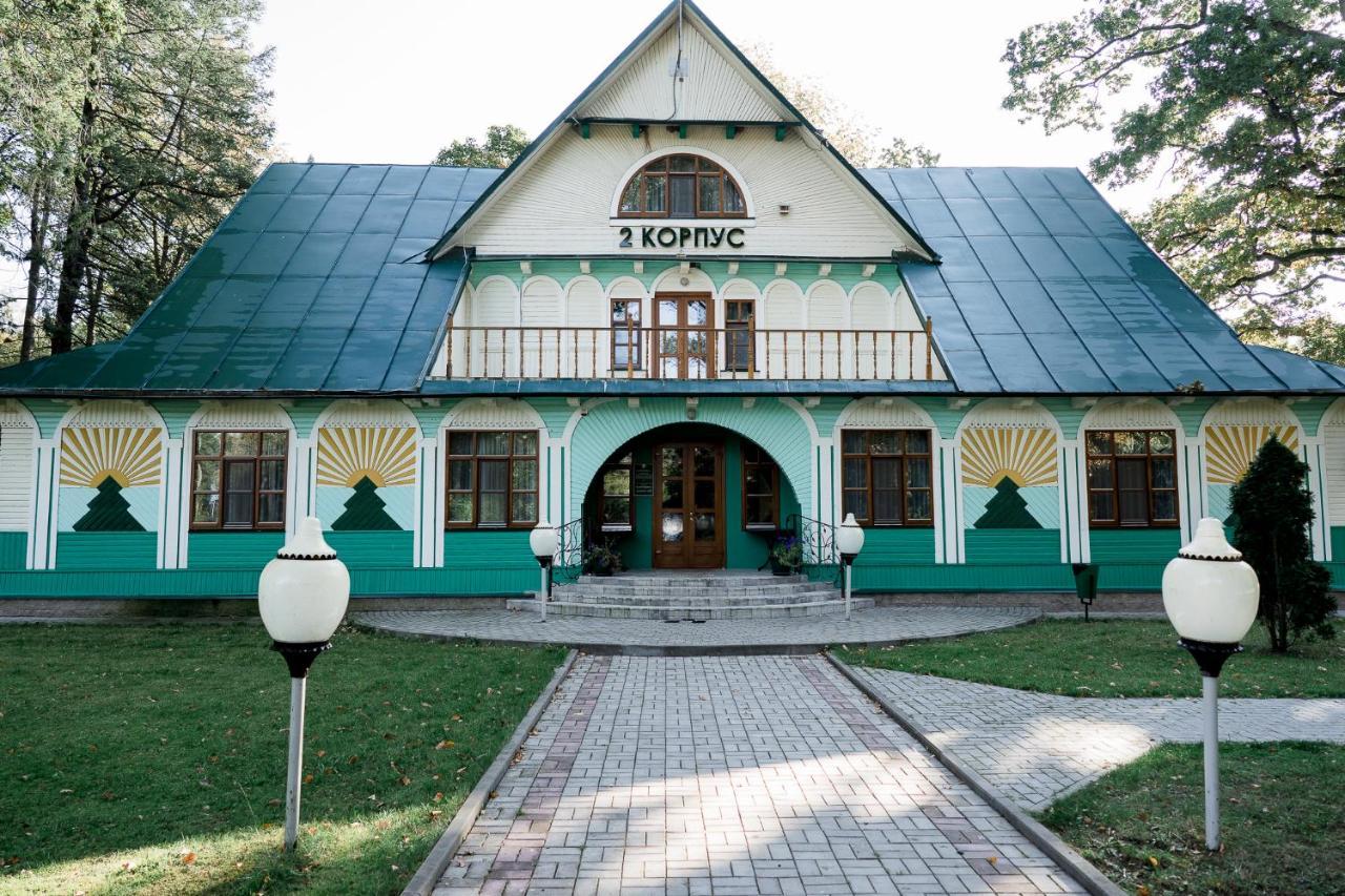 Belovezhskaya Pushcha Hotel Complex Zharkovshina Buitenkant foto